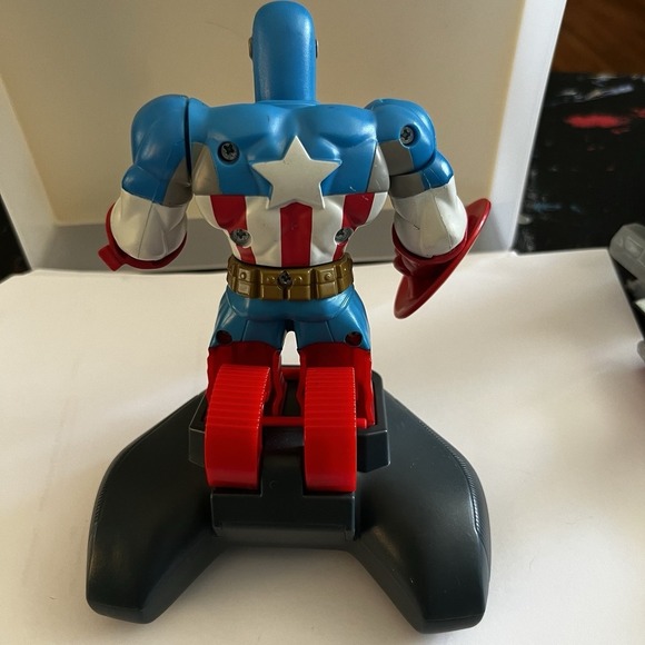 2013 Hasbro Battle Masters Slam Marvel Captain‎ America Figure W/controller - Picture 4 of 6